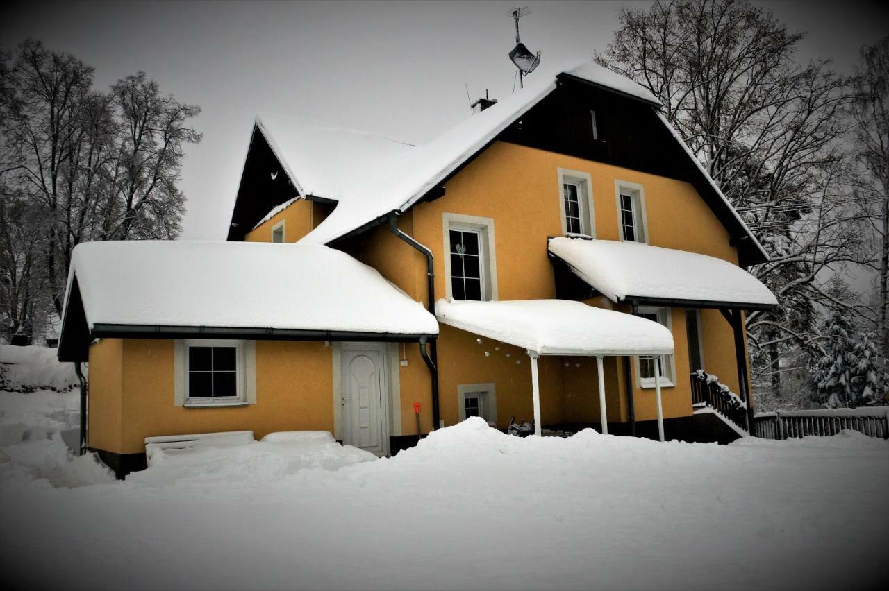 Penzion Pod Kostelem Bublava Exterior foto